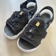 NIKE エアマックス ココ サンダル ブラック×ホワイト23cmのサムネイル