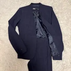 【人気】ZARA セットアップ パンツスーツ ノーカラージャケット ネイビー