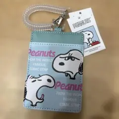 新品 PEANUTS スヌーピー パスケース
