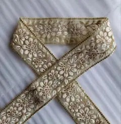 インド刺繍リボン半襟　半衿　薄緑