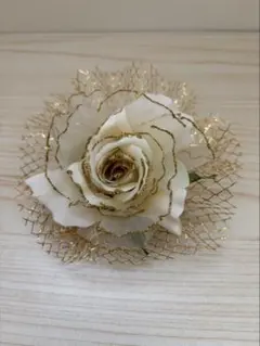 ホワイトバラブローチ コサージュ　約12cm