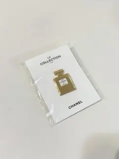 CHANELシャネル　ノベルティ　N°5 香水ボトル型ピンバッジ