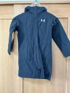 Under Armour 黒 ベンチコート