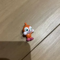 アンパンマン　バスボール　びっくらたまご　ドキンちゃん