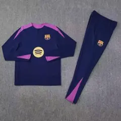 FCバルセロナのトレーニングウェア（ハーフジップトップ＆ロングパンツ）上下セット