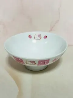 ハローキティ いちご柄小型陶器お茶碗　レトロ