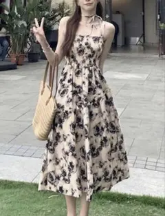 SHEIN 花柄キャミワンピース シャーリング
