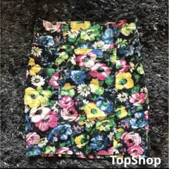 花柄タイトスカートのサムネイル