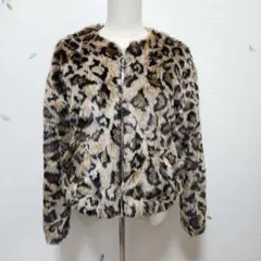 【Bershka】レオパード柄 ファージャケット ショート丈