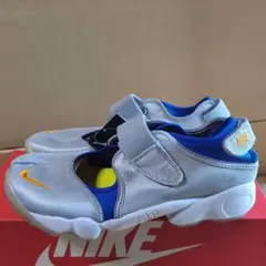 NIKE WMNS AIR RIFT DX2939 100 25cm - メルカリ