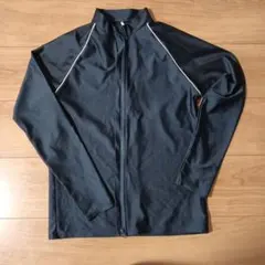 黒に近い紺色ラッシュガード 170サイズ
