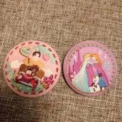 ディズニー 刺繍缶バッジ 2個セットのサムネイル