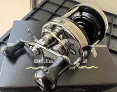 【中古/未使用品】 アブガルシア  アンバサダー 5501CS ロケット 左 BL/GR 00C23SE  /Y363M 中古/未使用品】 アブガルシア アンバサダー 5501CS ロケット 左