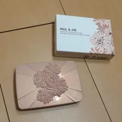 PAUL & JOE パウダーファンデーション ブラシ付きのサムネイル