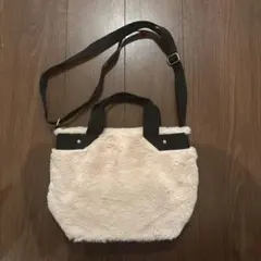 フェイクファー ショルダーバッグ クリーム色