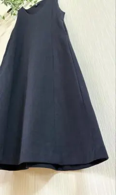 Aライン Vネック ワンピース
