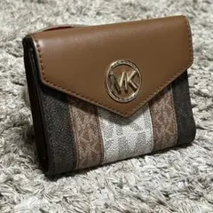 Michael Kors 三つ折り財布 ブラウンMKシグネチャー