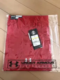 UNDER ARMOUR レッド MDサイズ シャツ