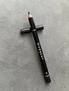GIVENCHY MAGIC KHOL 16 アイライナー ペンシルのサムネイル