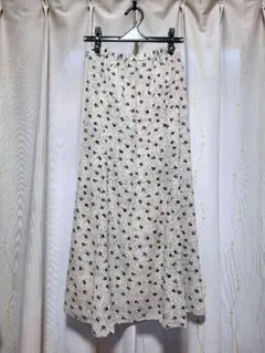 メランクルージュ　ロングスカート