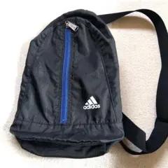 adidas　Kidsボディバッグ