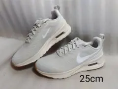 ナイキ　エア マックス ニュアクシス◆25cm◆カジュアル・ウォーキング