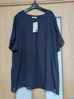 新品 ネイビー 半袖 ブラウス　アロッタのサムネイル