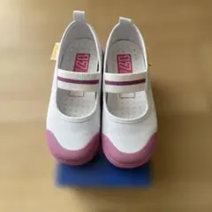 Item thumbnail for item 99b2a1ed-c3d7-4b37-a716-b2329d4c38ef