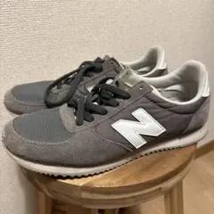 New Balance グレー スニーカー