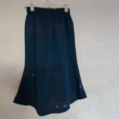さんぽ様専用　着物地リメイクのスカート　本絹ターコイズブルー刺繍フレアスカート