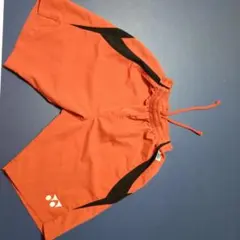 YONEX 赤 ショートパンツ　140
