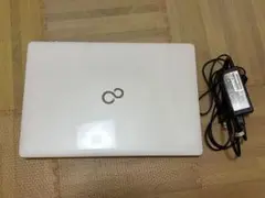 Fujitsu ホワイトノートPC 15.6インチ