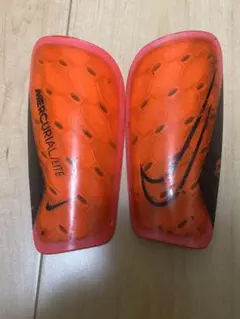 Nike Mercurial Lite シンガード