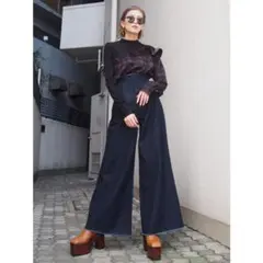 ハイウエスト ワイドブラックデニムパンツ 切りっぱなしのサムネイル