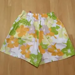 フラワーパターン ハーフパンツ