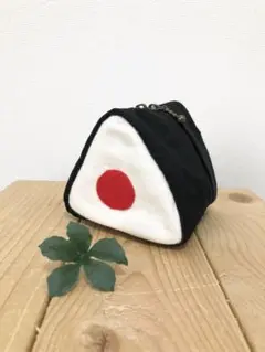 再販！！ハンドメイド　保温保冷おにぎりポーチ　梅
