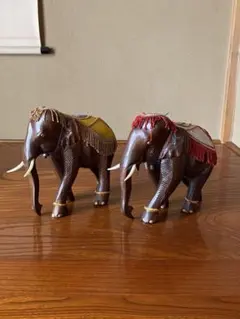 【アンティーク】象の置物 木彫り2体セット⭐︎縁起物⭐︎シンガポール【オリエンタル】