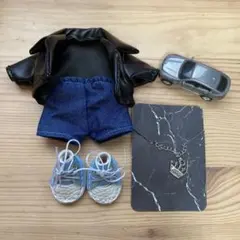 セリア10cmボディ用　洋服、スニーカーセット