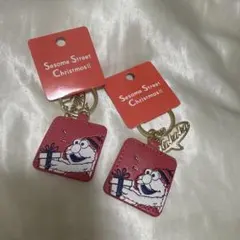 未使用　usj ユニバ　セサミストリート クリスマス キーホルダー 2個セット