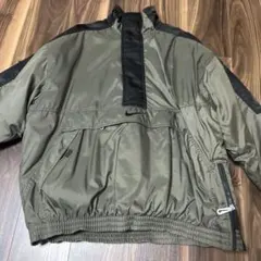 Nike オリーブグリーン ジャケット