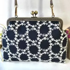 刺繍柄♥がま口バッグ♥ハンドメイド
