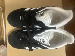 adidas スエード スニーカー ブラック/ホワイト