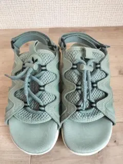adidas スポーツサンダル グリーン