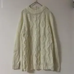 アクリル100% ケーブルニット セーター アイボリー