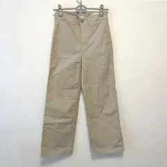 GAP ベージュ アイボリー　カジュアルパンツ　パンツ　レディース　春　春服
