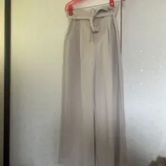 ベージュ ワイドパンツ ベルト付き