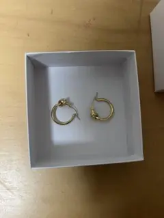 ゴールドフープピアス 中型