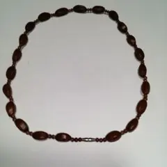 ブラウンオーバルビーズネックレス