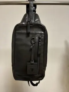 FUJITAKA フジタカ レザーワンショルダーバッグ ホーク　日本製