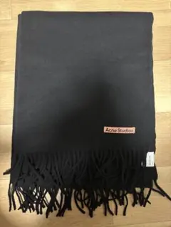 Acne Studios ブラック マフラー フリンジ付き